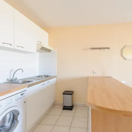 Face Pour 2 Pers à Châtelaillon-plage Avec Parking - Fr-1-258-197 Appartamento *
